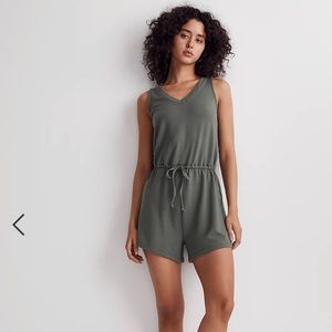 Madewell drawstring romper- size medium NWT